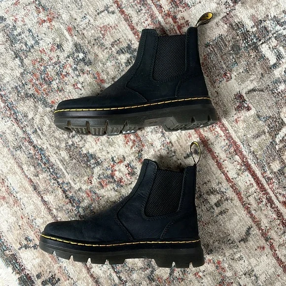 Dr Marten Chelsea Boot - Picture 3 of 5